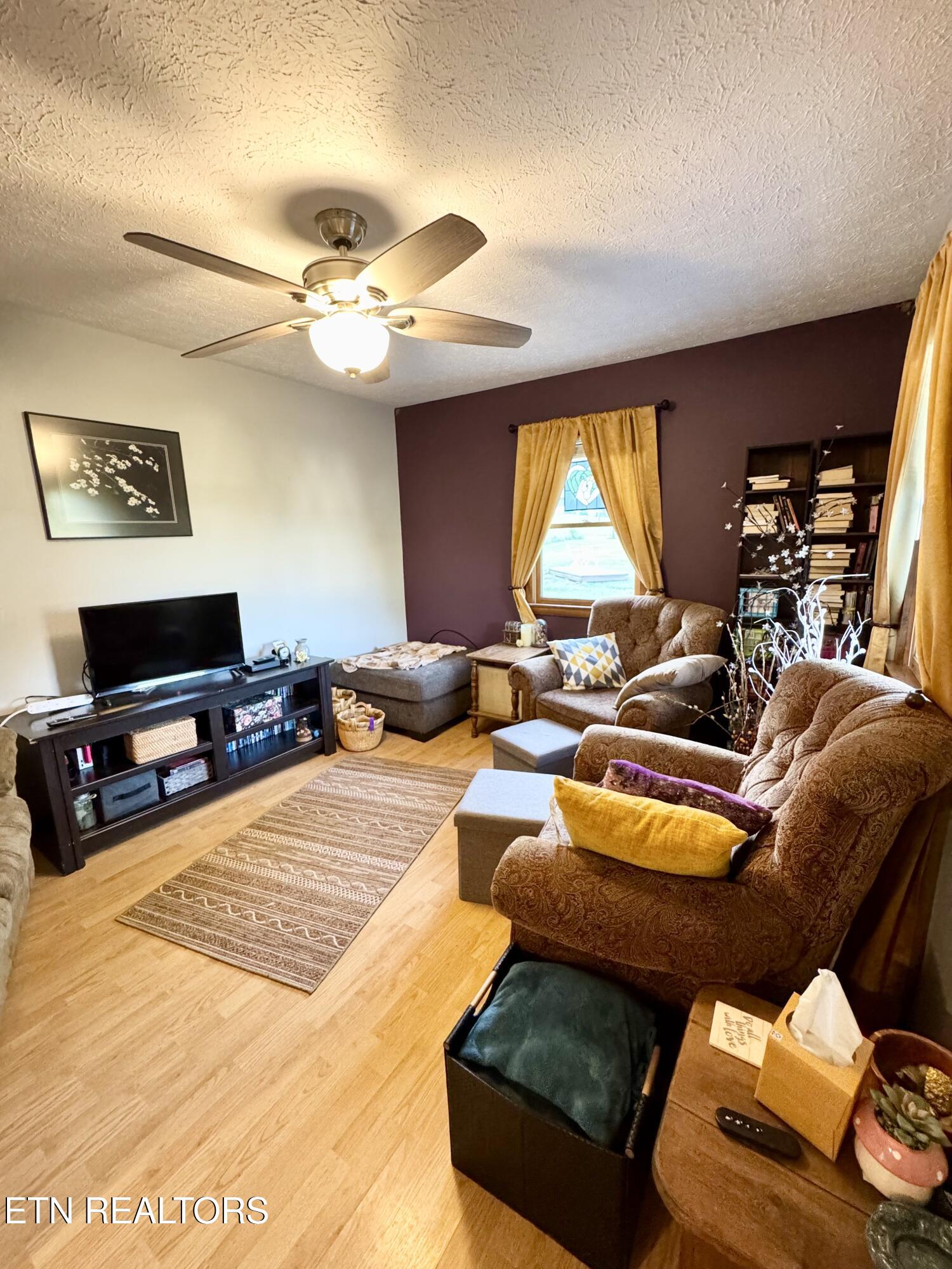 8829 West Simpson Road Knoxville, TN 37920 - Photo 6 of 18 IMG_5123