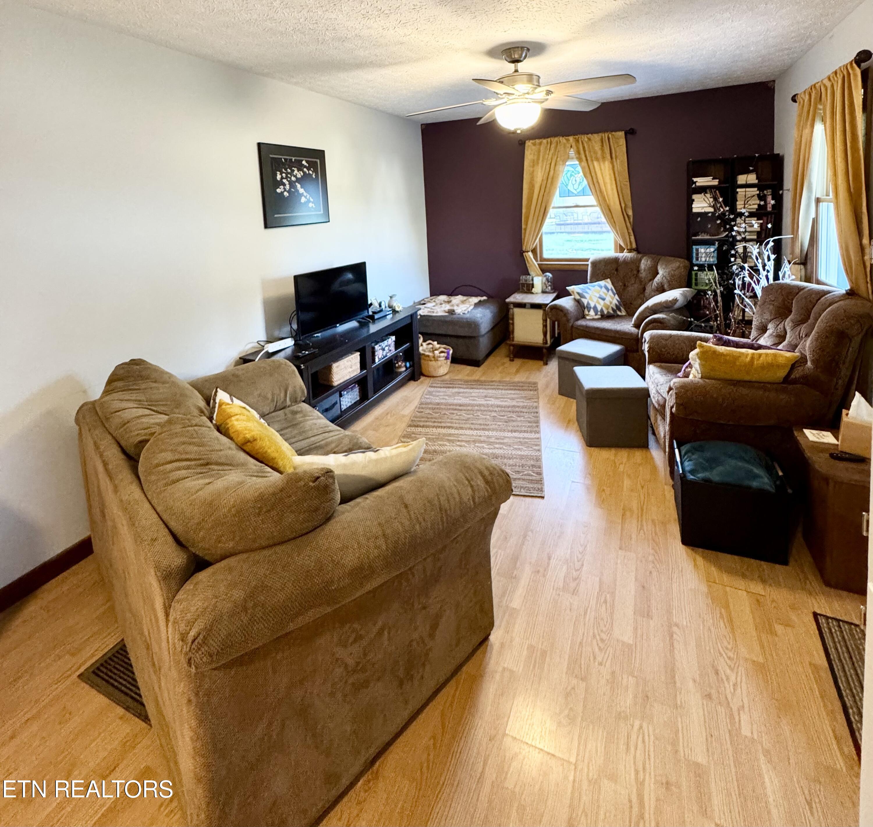 8829 West Simpson Road Knoxville, TN 37920 - Photo 7 of 18 IMG_5129