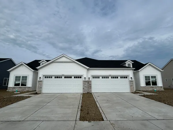 $329,544 | 10407 Iowa Street, Crown Point, IN 46307