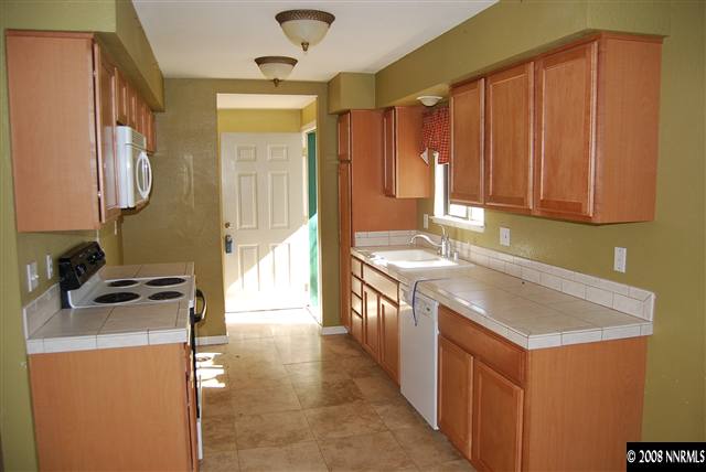 2825 Severn Drive Reno, NV 89503 - Photo 3 of 9 Photo 3