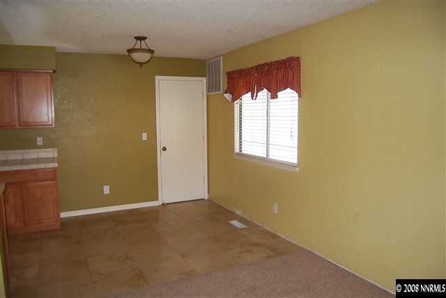 2825 Severn Drive Reno, NV 89503 - Photo 4 of 9 Photo 4
