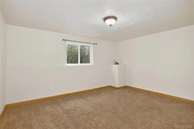 $1,000,000 | 2406 Horrogate Road, Byers, CO 80103