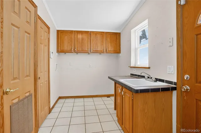 $1,000,000 | 2406 Horrogate Road, Byers, CO 80103