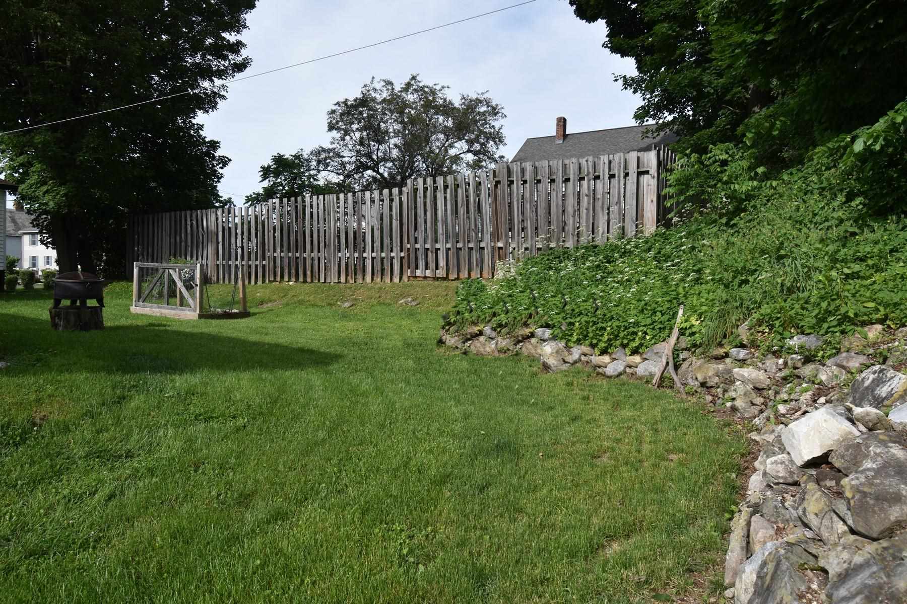 59 East Washington Street Rutland, VT 05701 - Photo 3 of 36