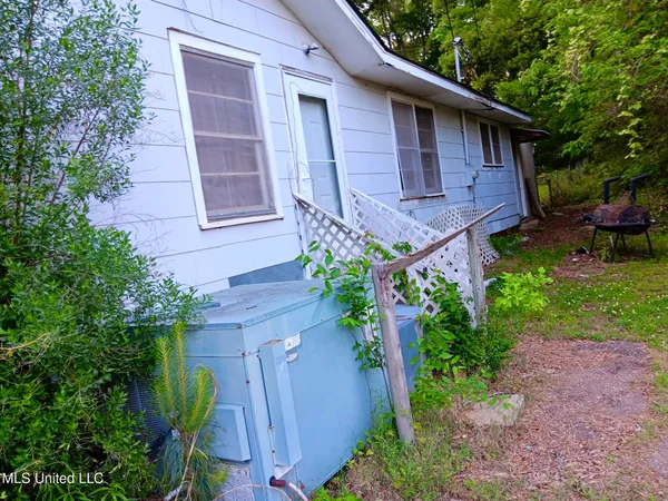 $59,000 | 624 Summit Street, Winona, MS 38967