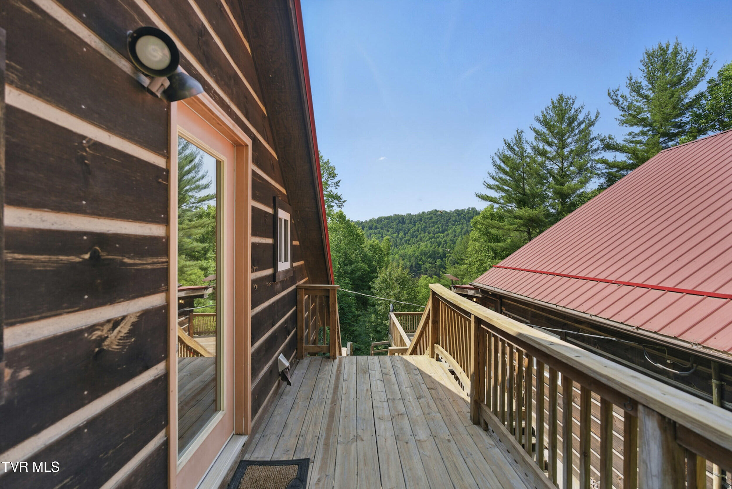 2210 Norris Road Butler, TN 37640 - Photo 34 of 44 Guesthouse exterior