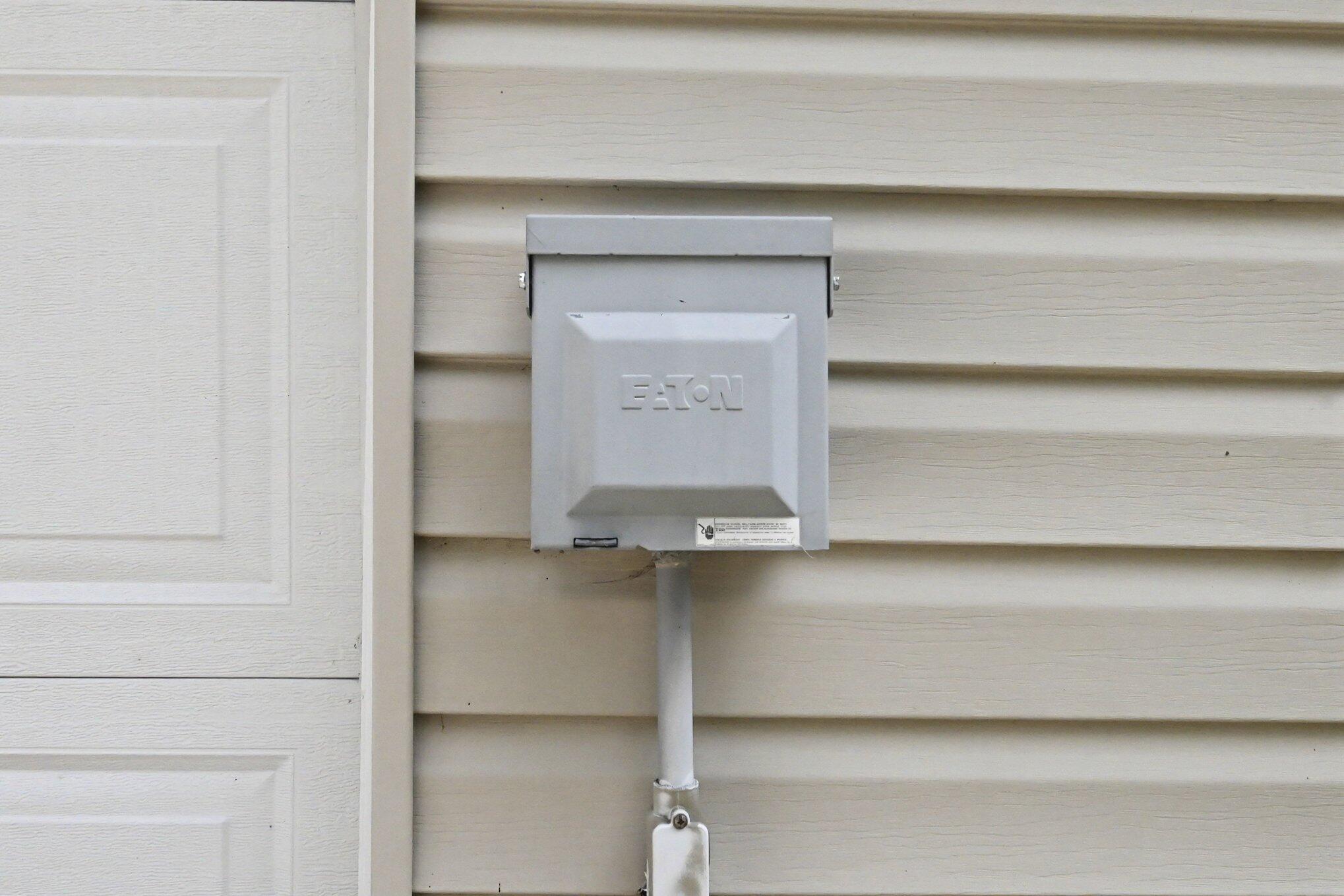 1011 State Street Adrian, MI 49221 - Photo 27 of 37 021_file_3100