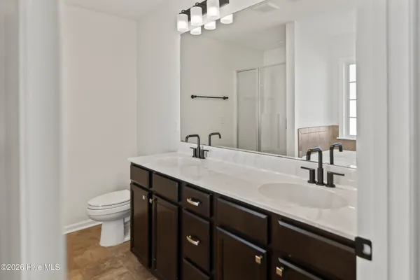 $2,100 | 704 Jade Lane, Greenville, NC 27834