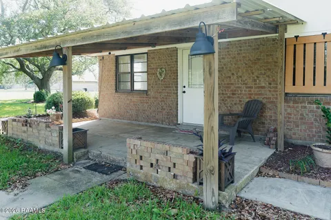$180,000 | 2806 Riverwood Road, New Iberia, LA 70560