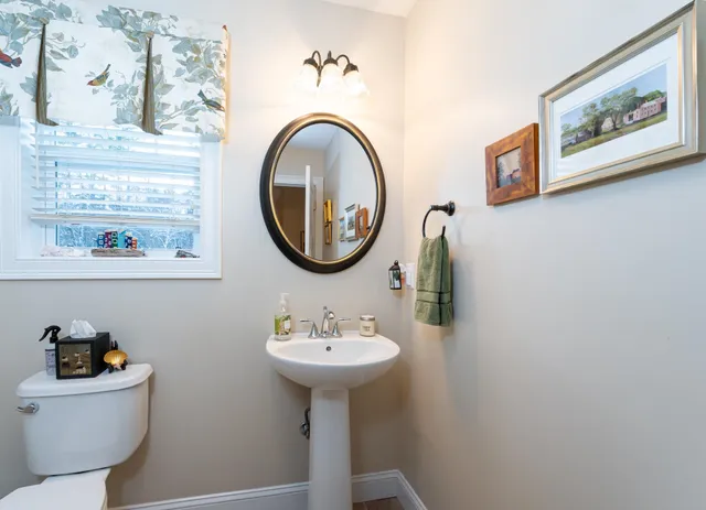 $549,900 | 226 Villager Road, Chester, NH 03036