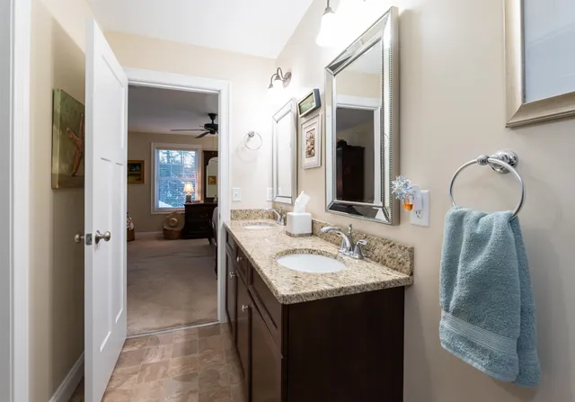 $549,900 | 226 Villager Road, Chester, NH 03036