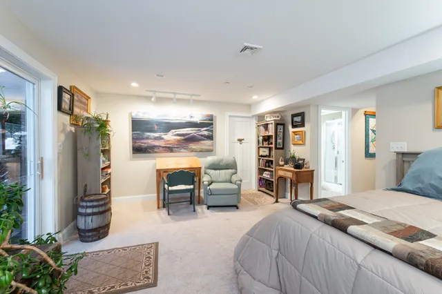 $549,900 | 226 Villager Road, Chester, NH 03036