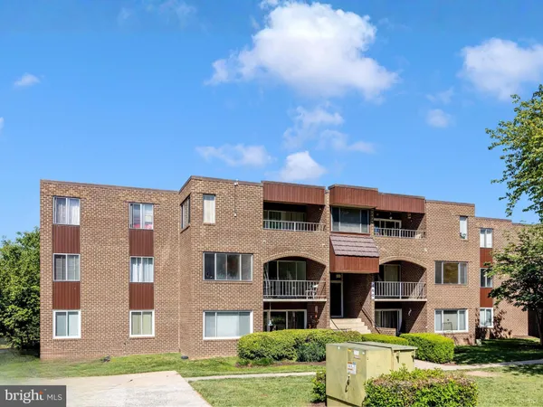 $244,900 | 460 Girard Street, Unit 204, Gaithersburg, MD 20877