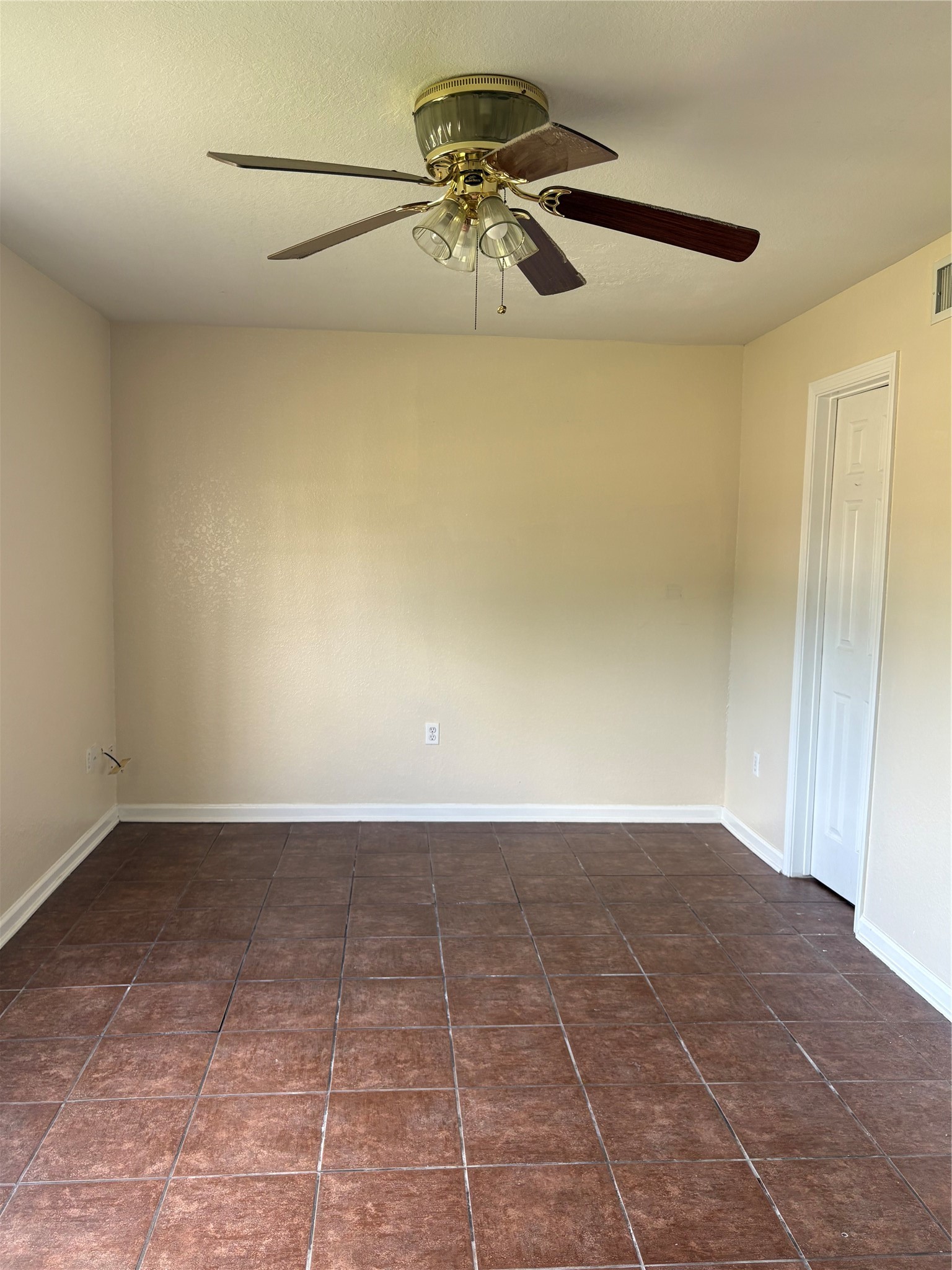 101 Hospital Drive, Unit 1 Angleton, TX 77515 - Photo 7 of 15