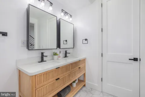 $999,000 | 1218 5th Street Northeast, Unit 1, Washington, DC 20002