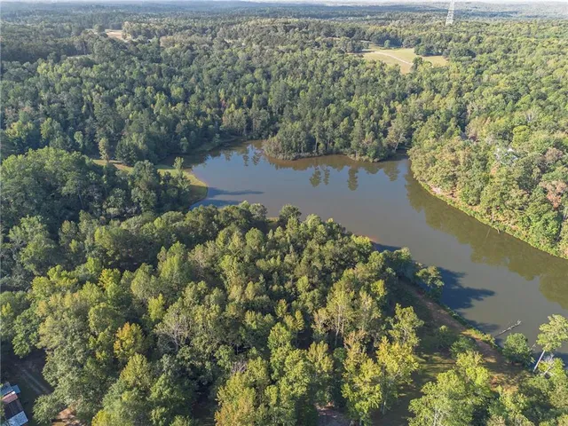 $925,000 | 10861 Hutchesons Ferry Road, Chattahoochee Hills, GA 30268