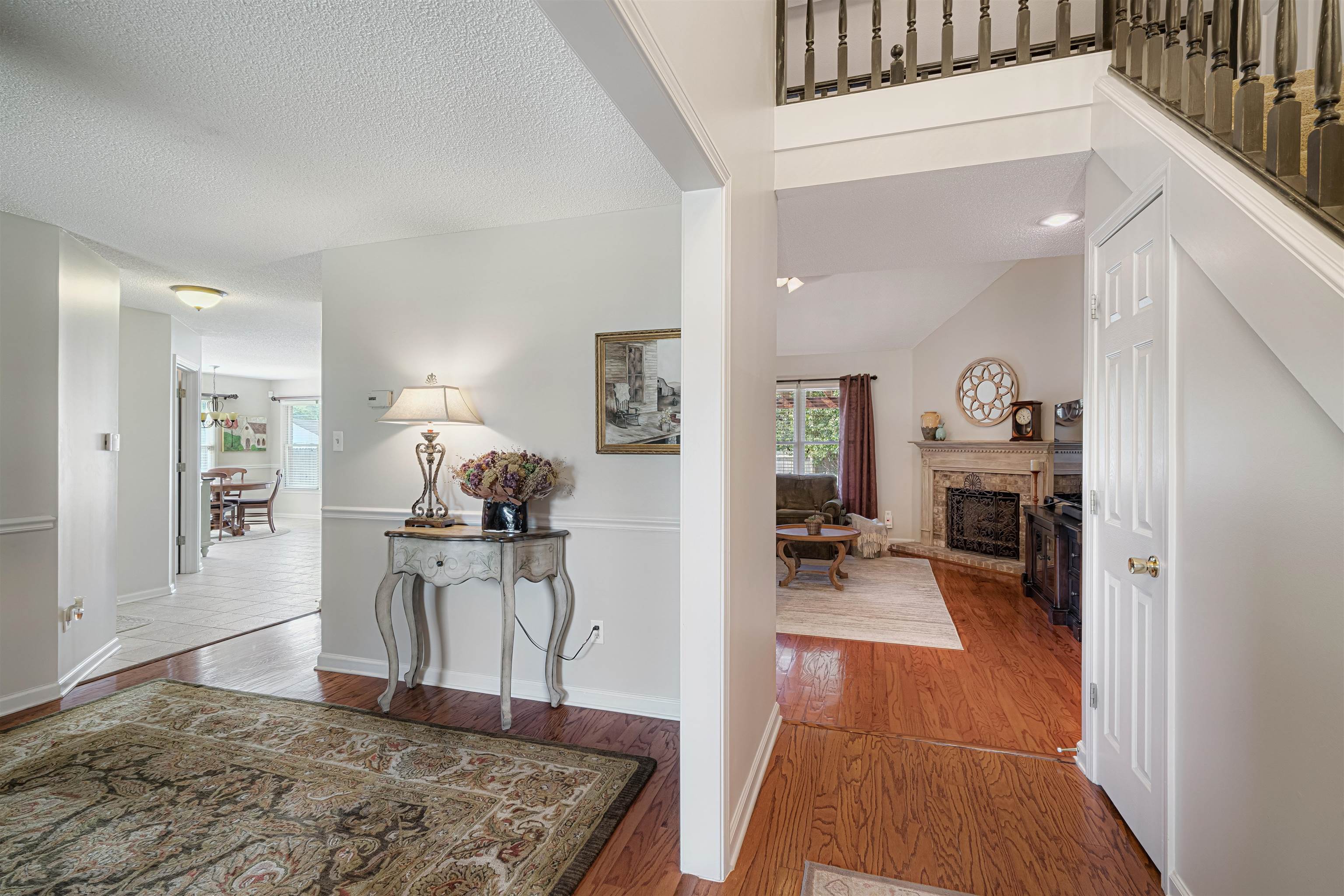 1337 Hunters Mill Trail Collierville, TN 38017 - Photo 4 of 25 a view of a livingroom with furniture and a living room