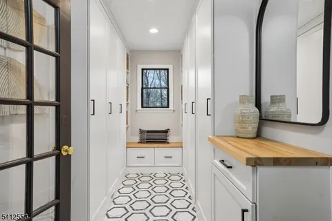 $1,349,000 | 8 Oak Park Drive, Morristown, NJ 07960