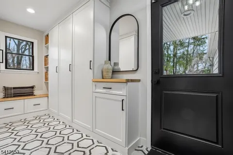 $1,349,000 | 8 Oak Park Drive, Morristown, NJ 07960