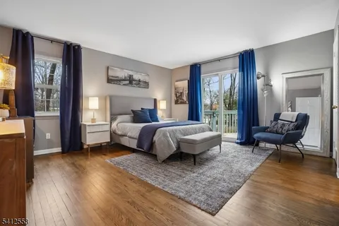 $1,349,000 | 8 Oak Park Drive, Morristown, NJ 07960