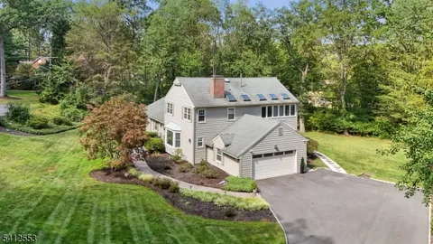 $1,349,000 | 8 Oak Park Drive, Morristown, NJ 07960
