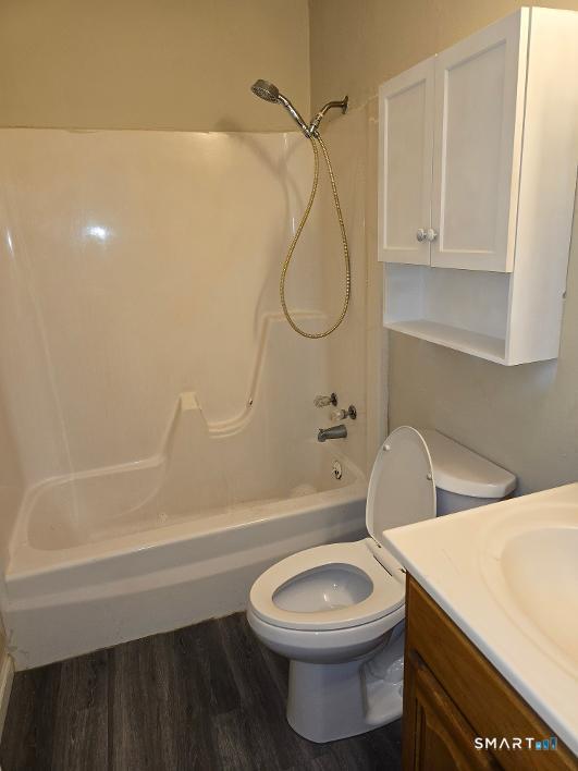 250 Scott Road, Unit 1 Waterbury, CT 06705 - Photo 5 of 6 Gallery Image 5