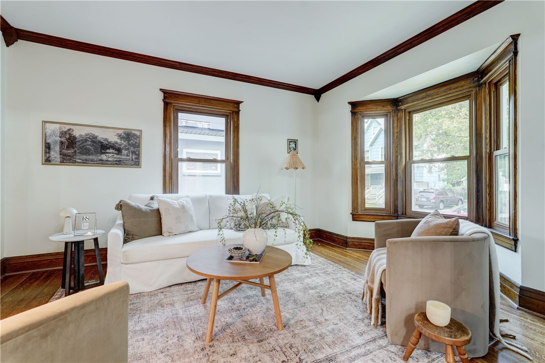 136 Asbury Street Rochester, NY 14620 - Photo 8 of 47