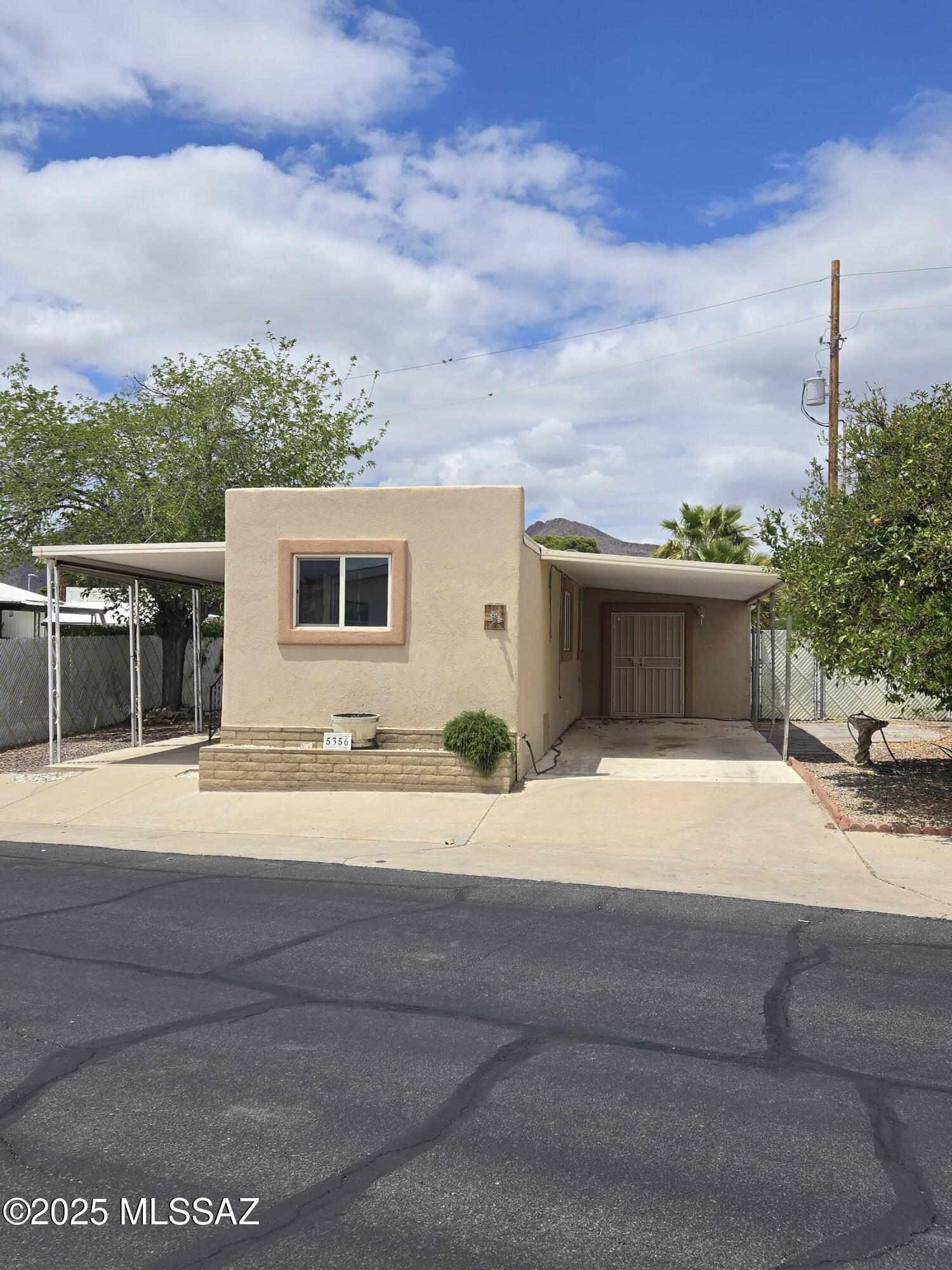 5356 West Box R Street Tucson, AZ 85713 - Photo 2 of 15 Gallery Image 2