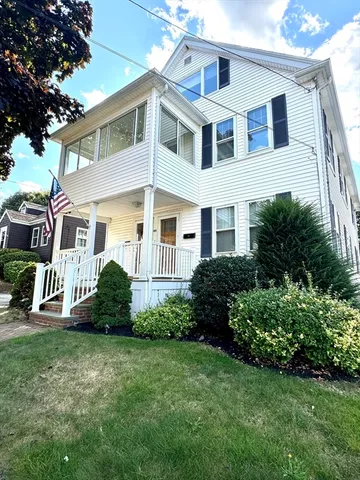 $3,100 | 44 Fairview Street, Unit 2, Winthrop, MA 02152
