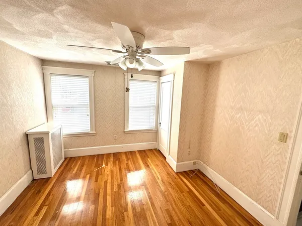 $3,100 | 44 Fairview Street, Unit 2, Winthrop, MA 02152