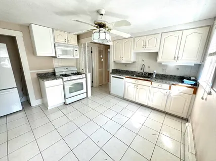 $3,100 | 44 Fairview Street, Unit 2, Winthrop, MA 02152