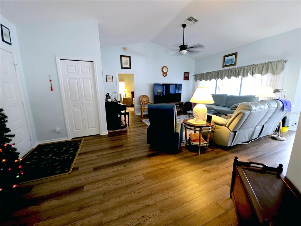 10085 Blackburn Street Spring Hill, FL 34608 - Photo 5 of 25 a living room with furniture