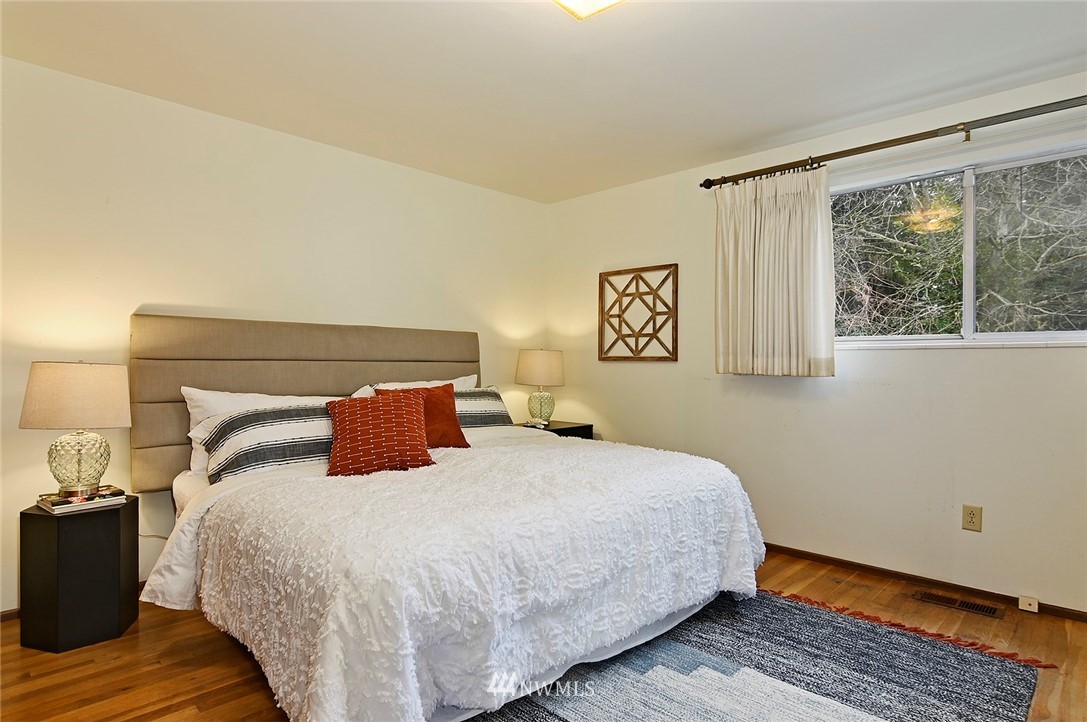 264 Stevens Avenue Northwest Renton, WA 98057 - Photo 16 of 35 Gallery Image 16