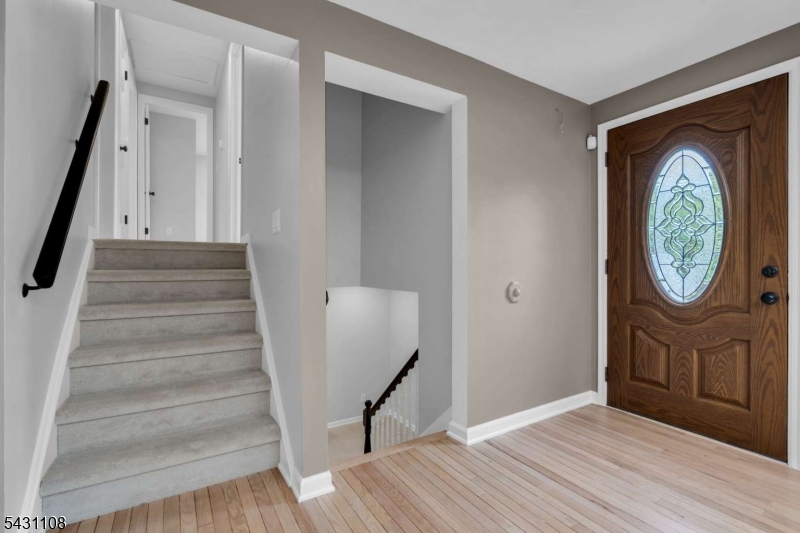 66 Dayton Road Jamesburg, NJ 08831 - Photo 5 of 31