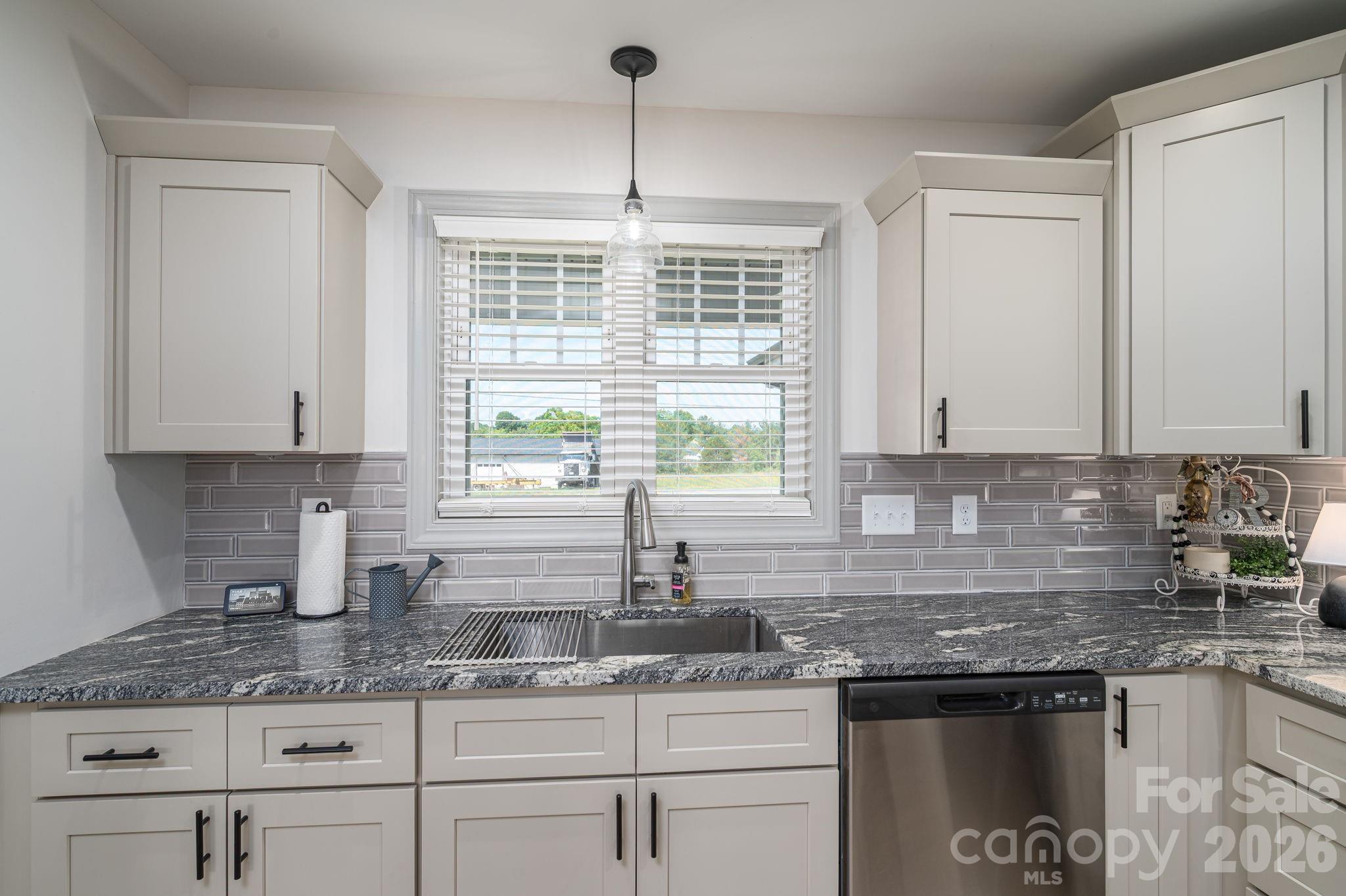 142 Alf Hoover Road, Unit 7 Lincolnton, NC 28092 - Photo 8 of 36