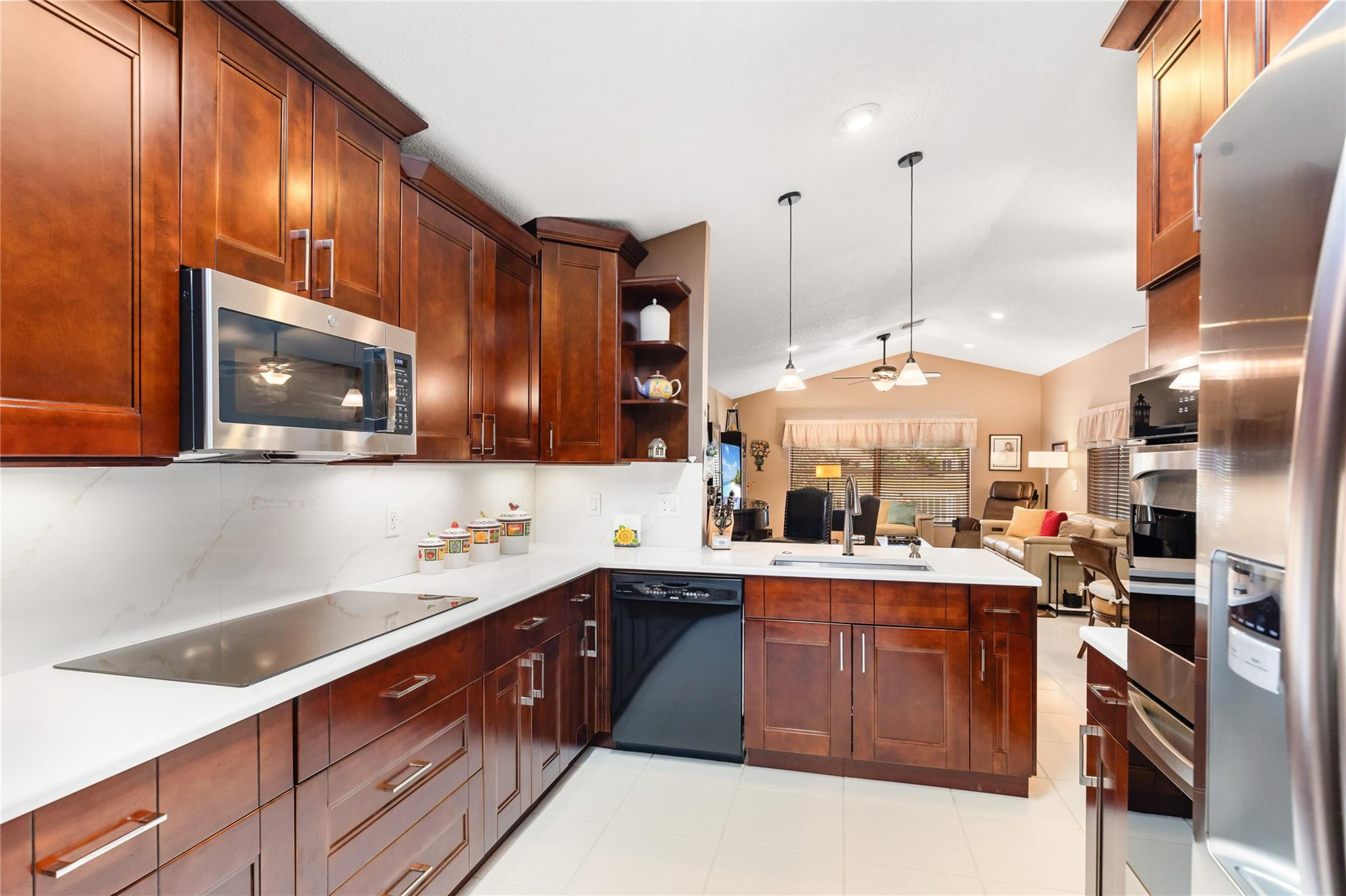 6660 Northwest 75th Place Parkland, FL 33067 - Photo 19 of 82 Photo 12