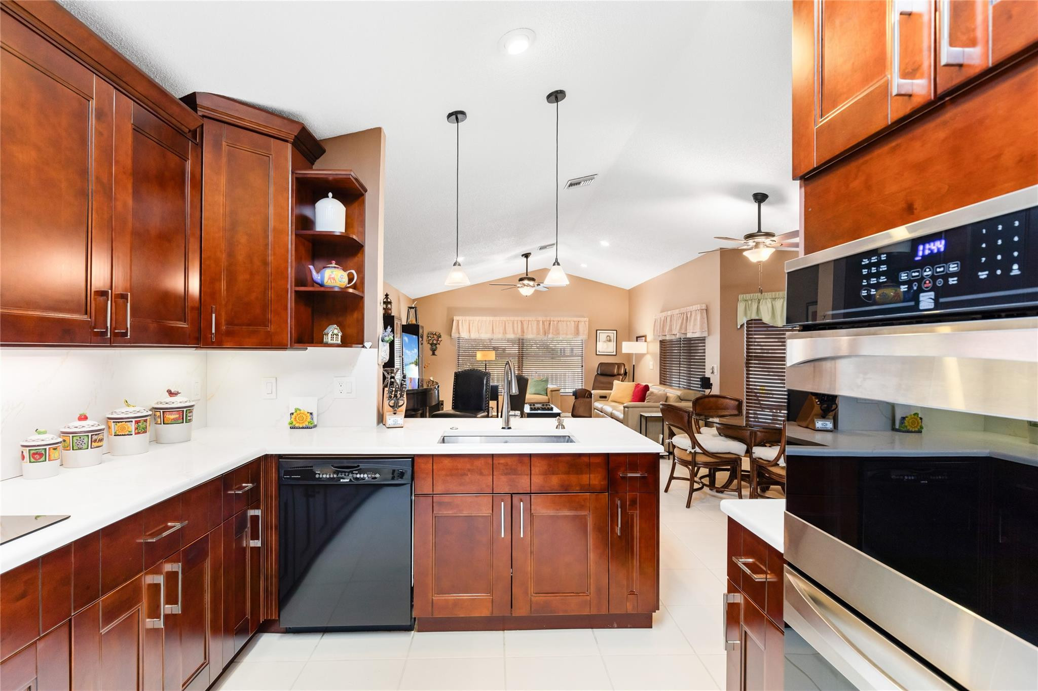 6660 Northwest 75th Place Parkland, FL 33067 - Photo 20 of 82 Photo 13