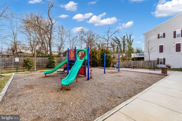 $520,000 | 1592 Dorothy Lane, Woodbridge, VA 22191