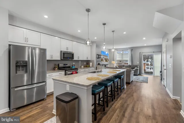 $520,000 | 1592 Dorothy Lane, Woodbridge, VA 22191