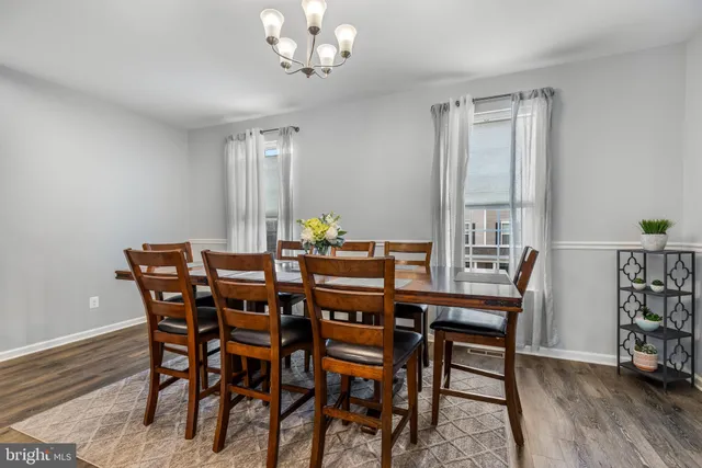 $520,000 | 1592 Dorothy Lane, Woodbridge, VA 22191