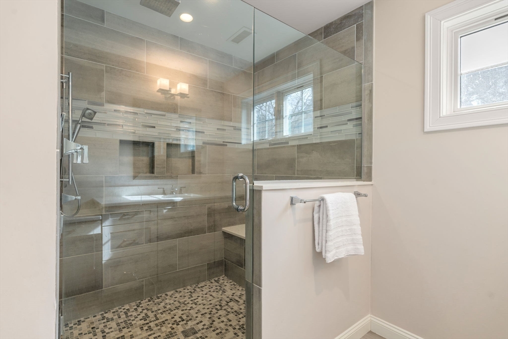 11 Crown Ridge Road Wellesley, MA 02482 - Photo 18 of 35