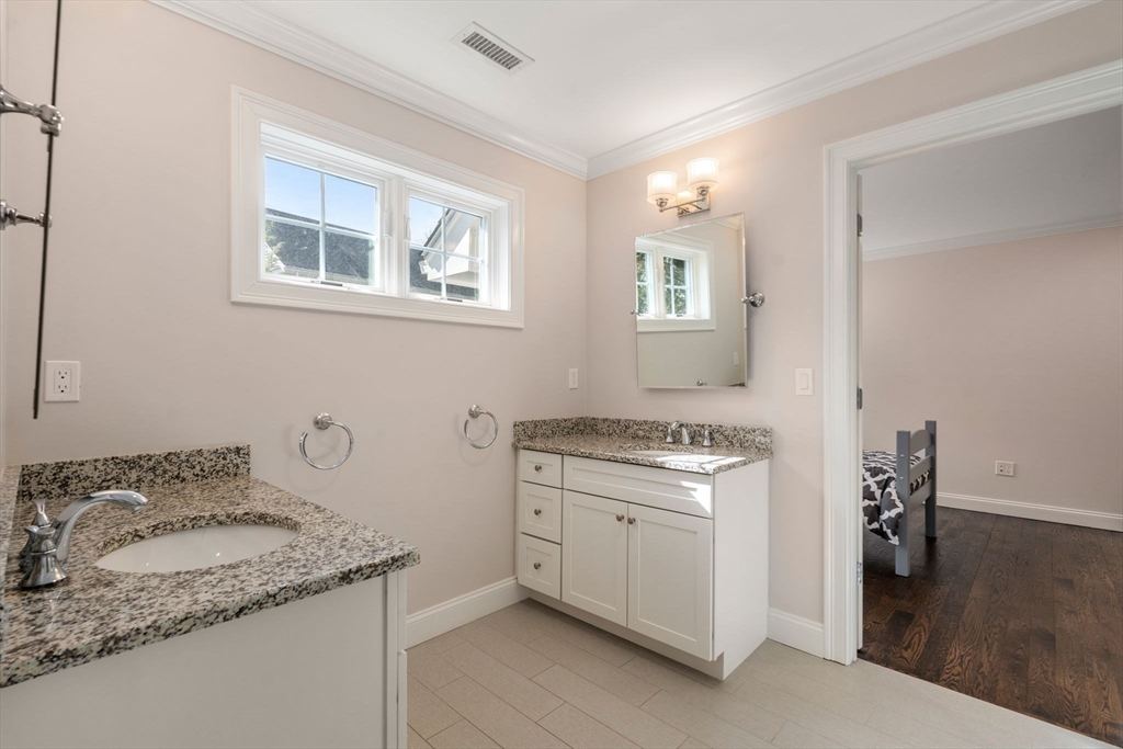 11 Crown Ridge Road Wellesley, MA 02482 - Photo 23 of 35