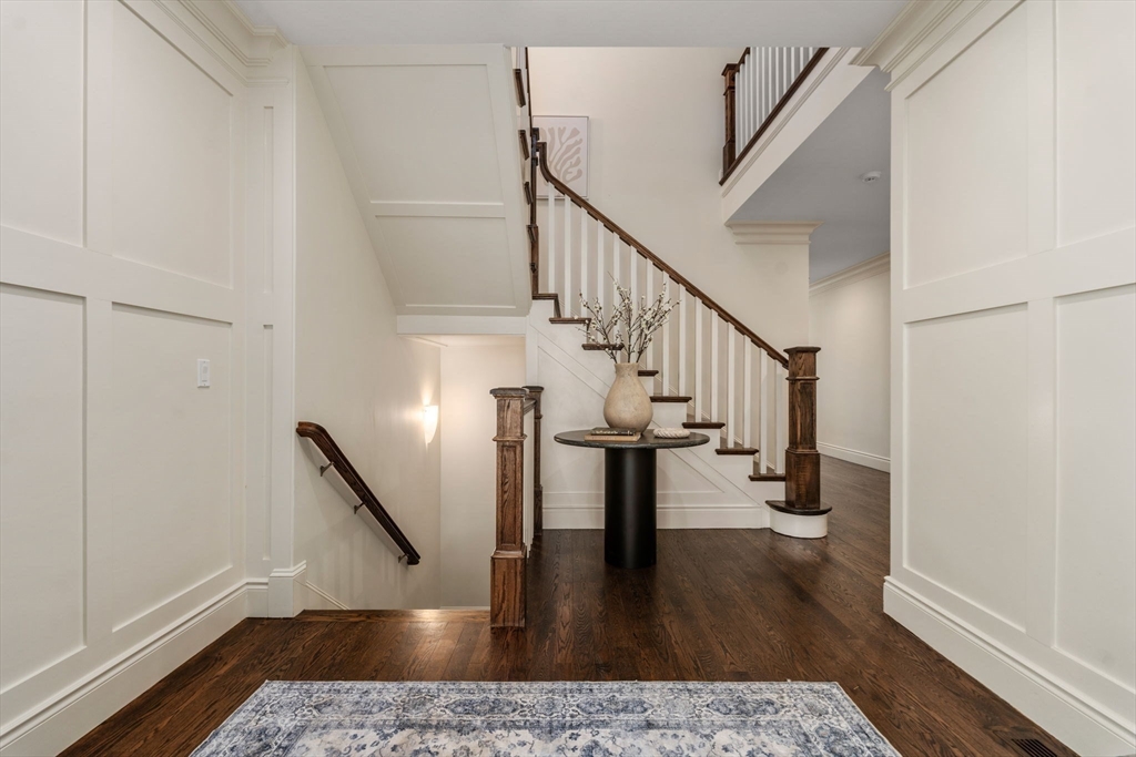 11 Crown Ridge Road Wellesley, MA 02482 - Photo 3 of 35