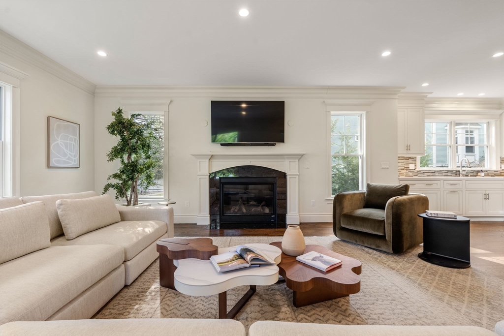 11 Crown Ridge Road Wellesley, MA 02482 - Photo 5 of 35