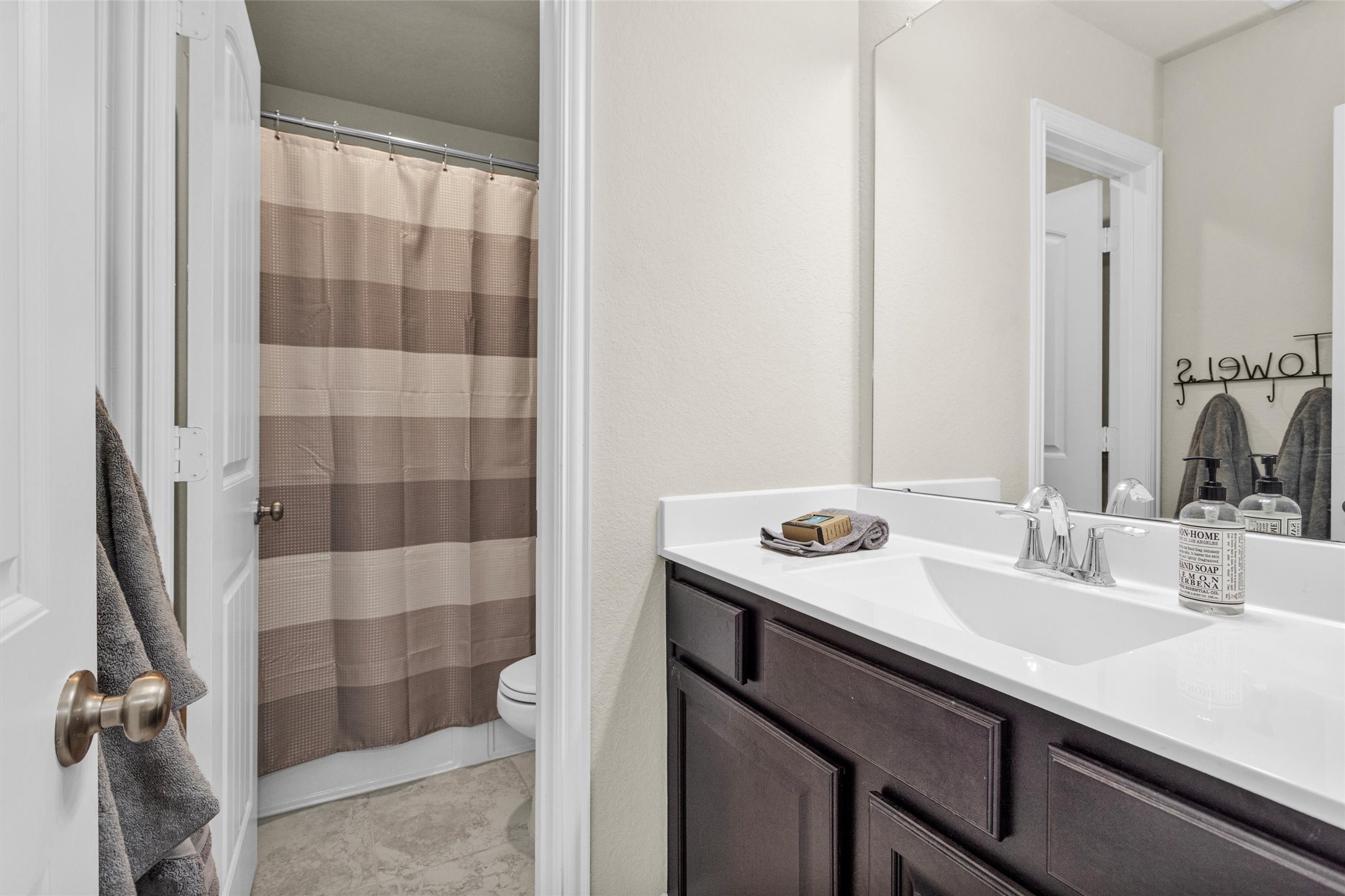 3622 Lister Drive Rosharon, TX 77583 - Photo 31 of 44 a bathroom with a sink and a mirror