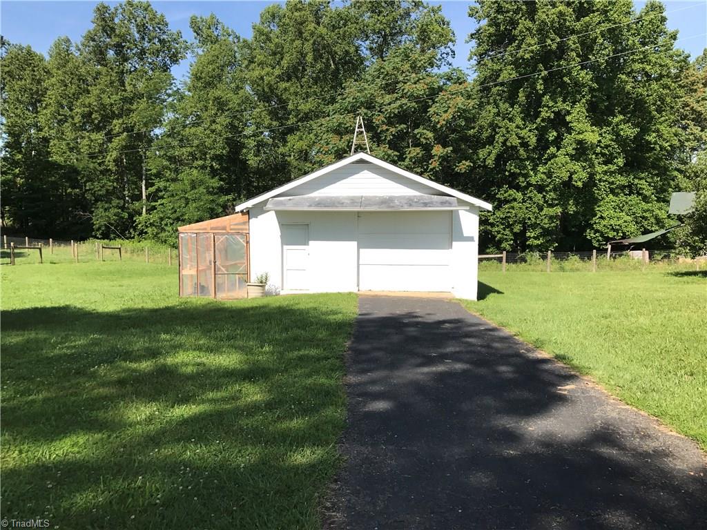 1271 State Line Church Road Westfield, NC 27053 - Photo 28 of 30