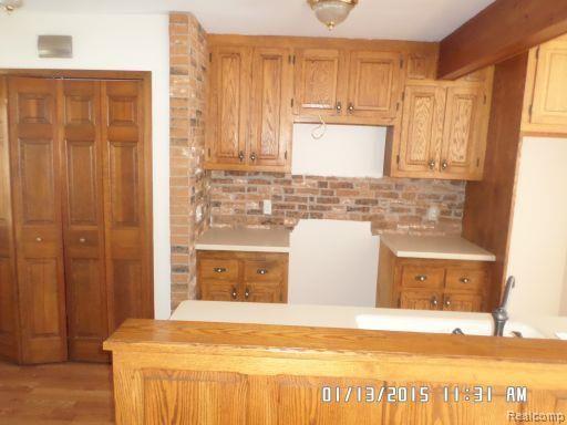 77045 McFadden Road Armada, MI 48005 - Photo 3 of 14 Kitchen.jpg