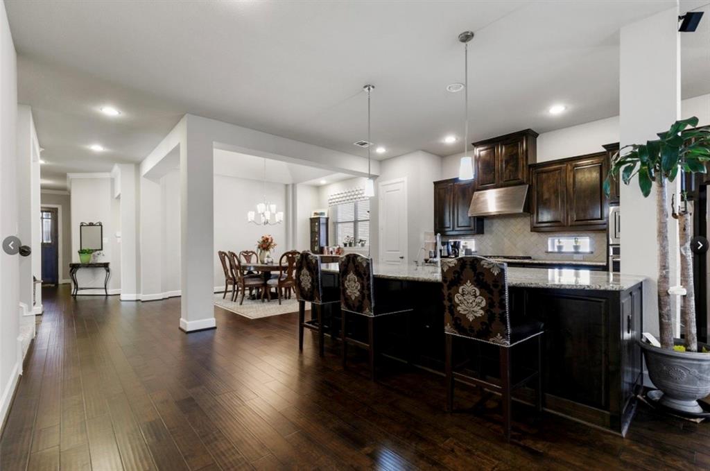 7940 Southfork Bend Irving, TX 75063 - Photo 3 of 30