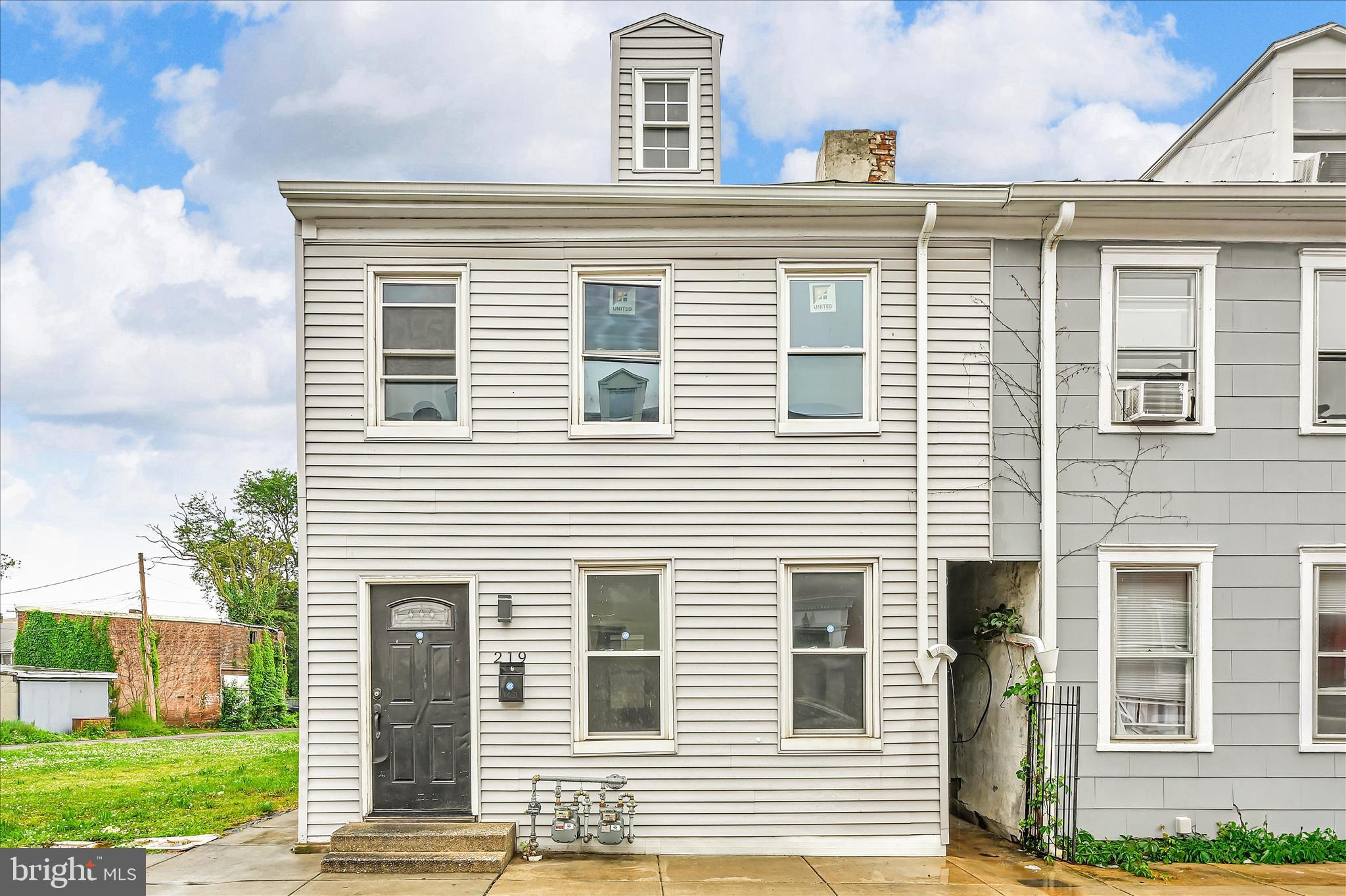 219 Walnut Street York, PA 17403 - Photo 2 of 33 Unit 1: Entrance
