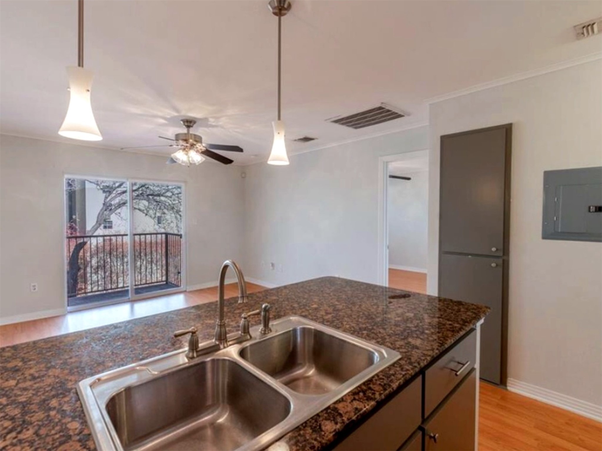 1422 Collier Street, Unit 206 Austin, TX 78704 - Photo 2 of 12